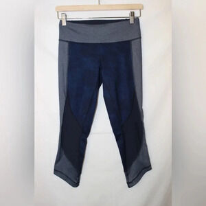 Women’s Lululemon Wunder Under Crop Sashiko Size 4